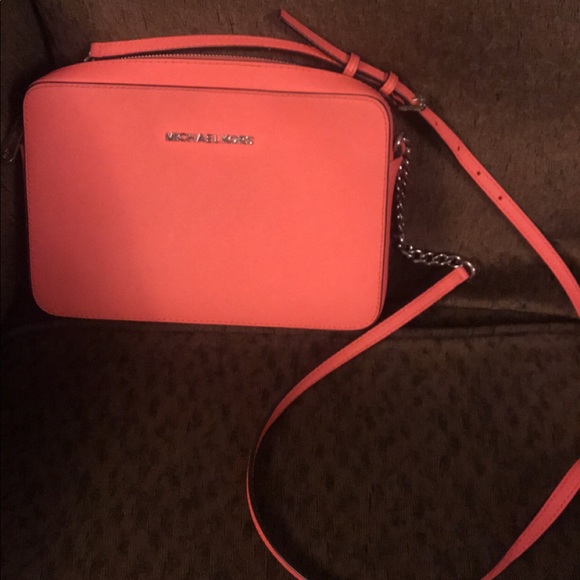 Michael Kors Handbags - Michael Kors Crossbody